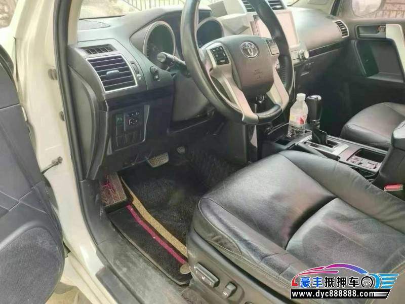 17年丰田普拉多（霸道）轿车抵押车出售