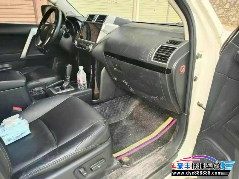 17年丰田普拉多（霸道）轿车抵押车出售