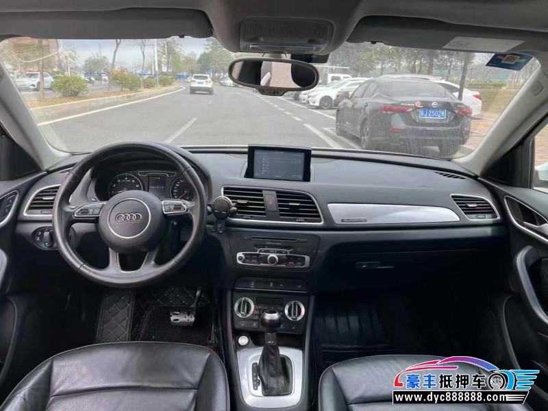 16年奥迪Q3轿车抵押车出售
