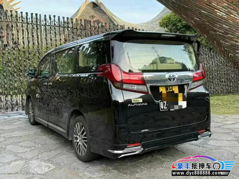 16年丰田埃尔法轿车抵押车出售