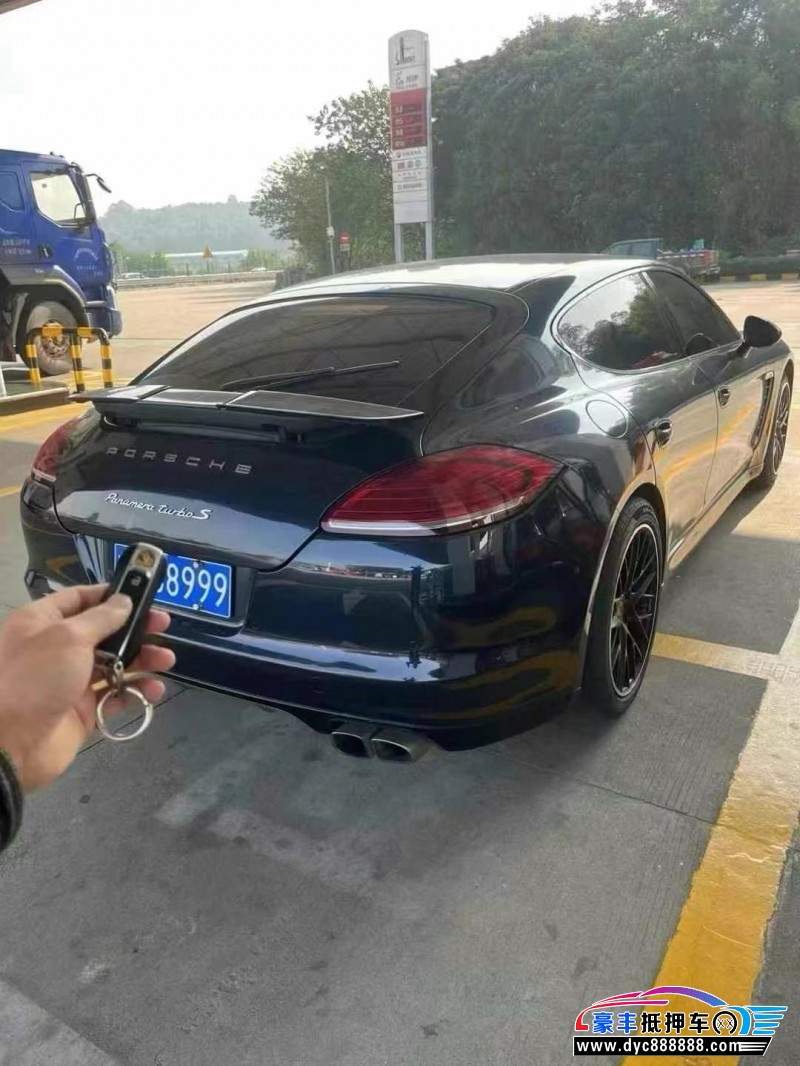 10年保时捷帕纳梅拉轿车抵押车出售