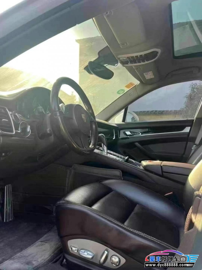 15年保时捷帕纳梅拉轿车抵押车出售