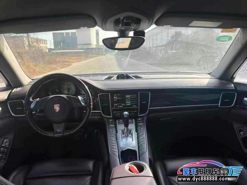 15年保时捷帕纳梅拉轿车抵押车出售