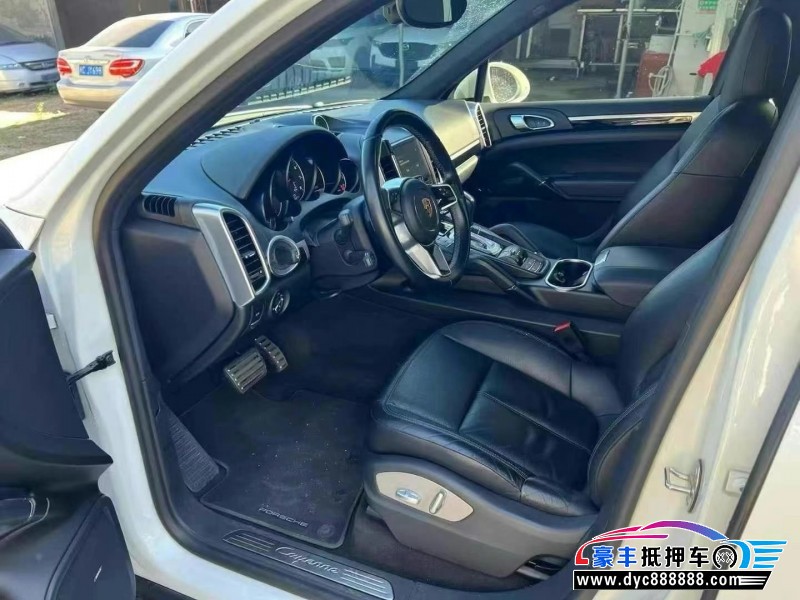 17年保时捷卡宴轿车抵押车出售