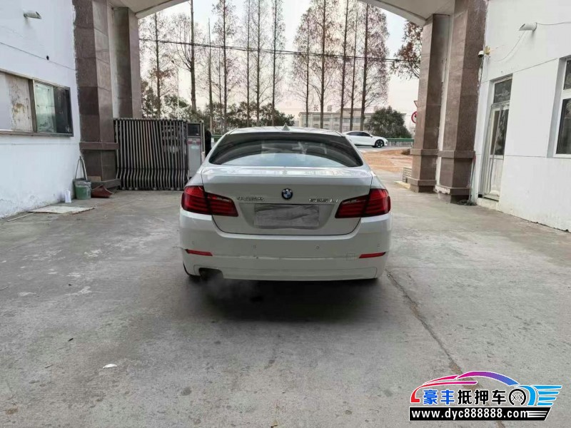 13年宝马5系轿车抵押车出售