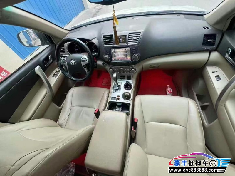 14年丰田汉兰达轿车抵押车出售