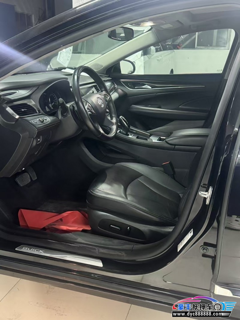 21年别克君越轿车抵押车出售