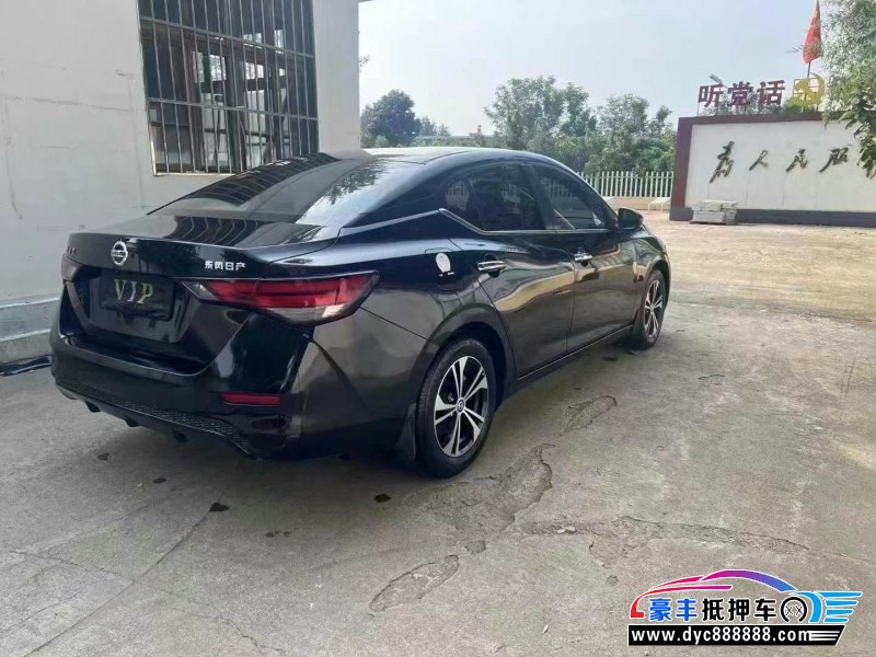 22年日产轩逸轿车抵押车出售