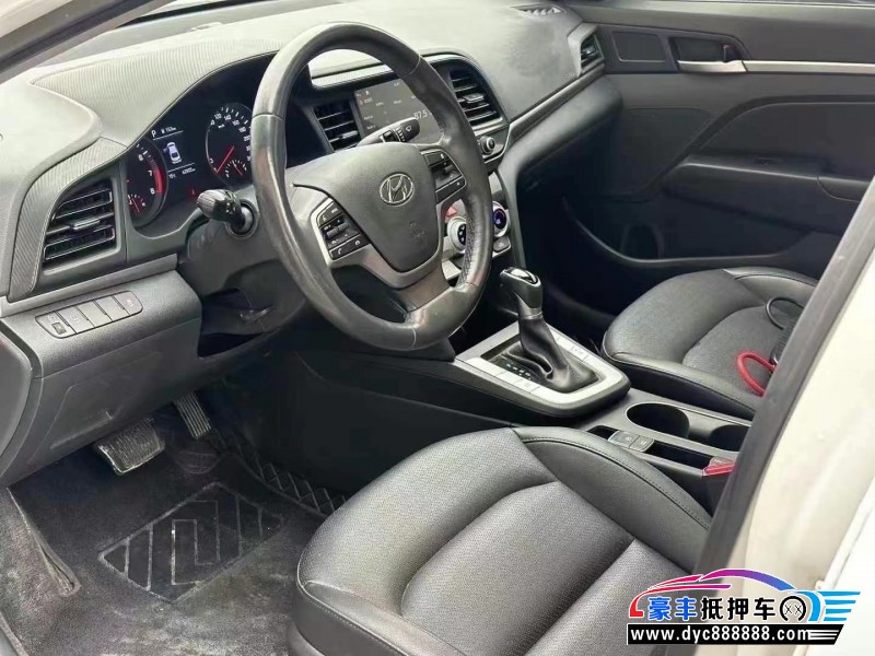 20年现代领动轿车抵押车出售