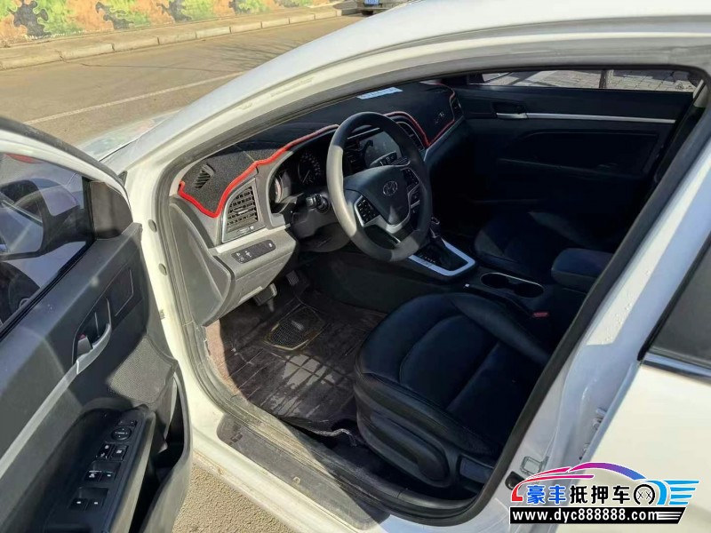 18年现代领动轿车抵押车出售