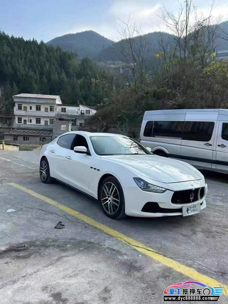 17年玛莎拉蒂Ghibli轿车抵押车出售