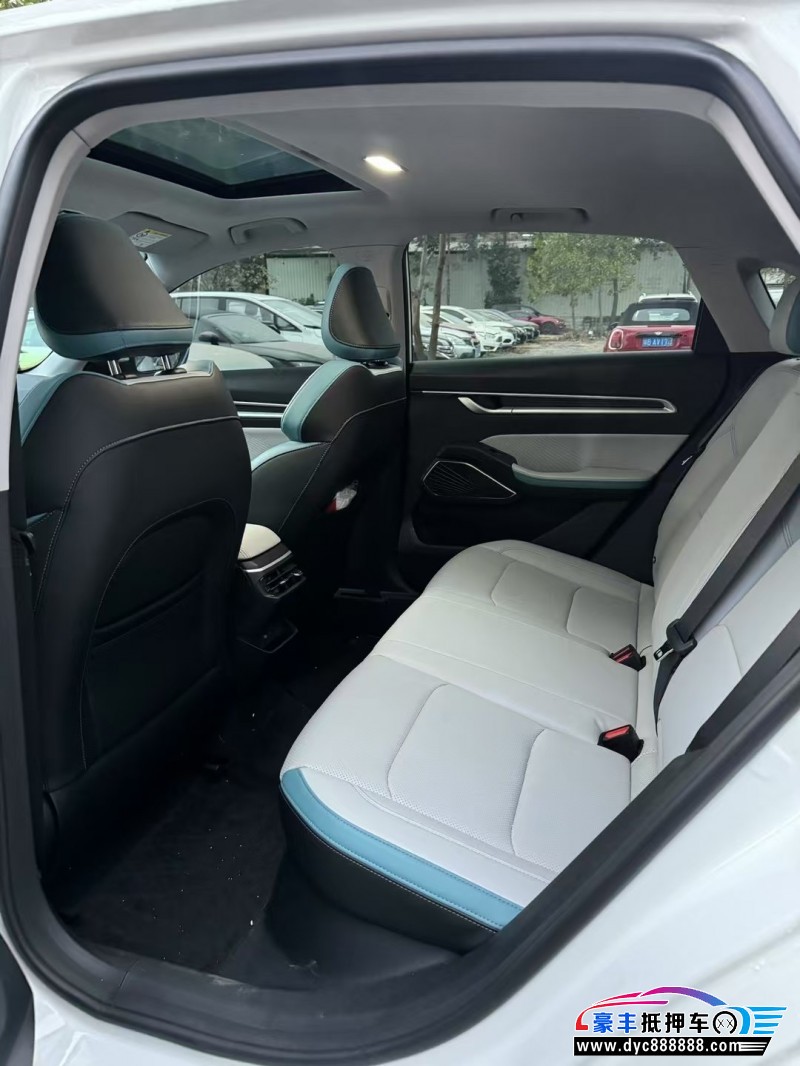 23年吉利帝豪轿车抵押车出售