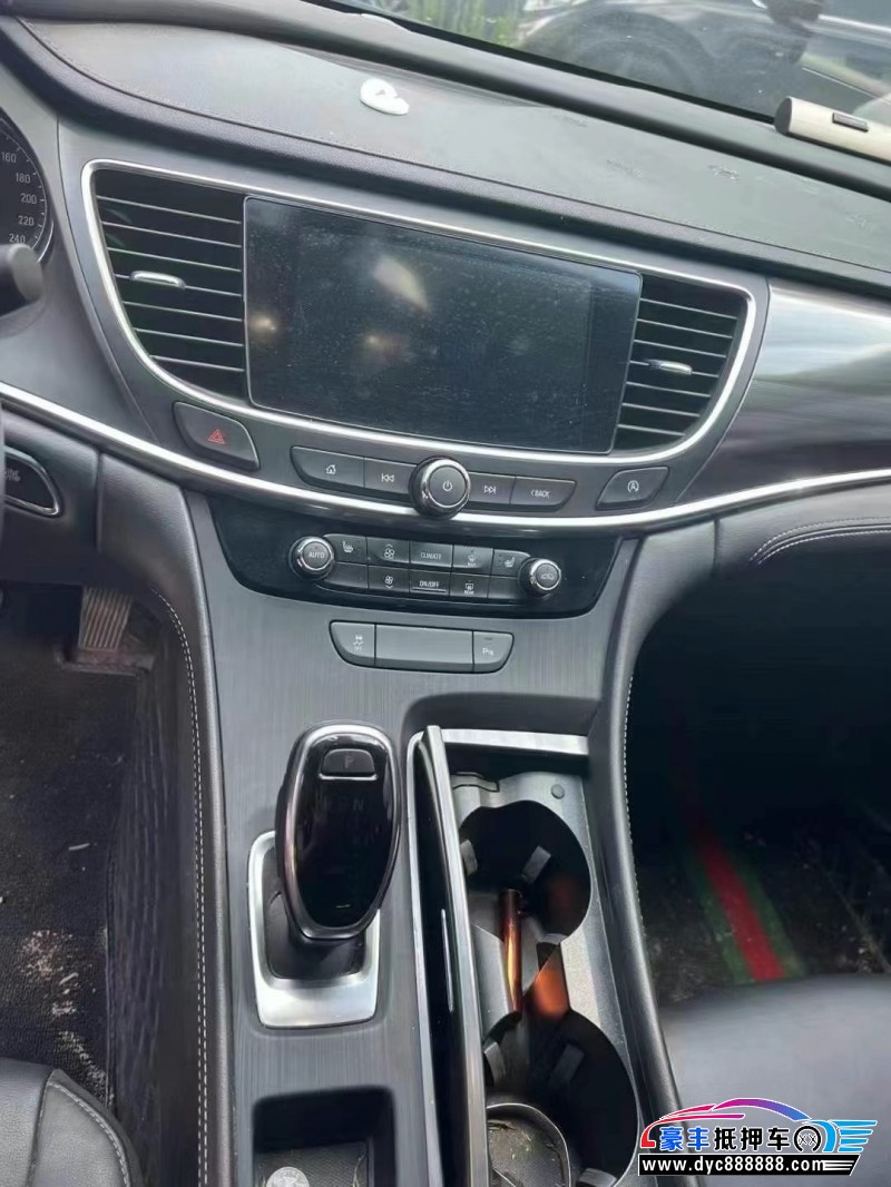 21年别克君越轿车抵押车出售