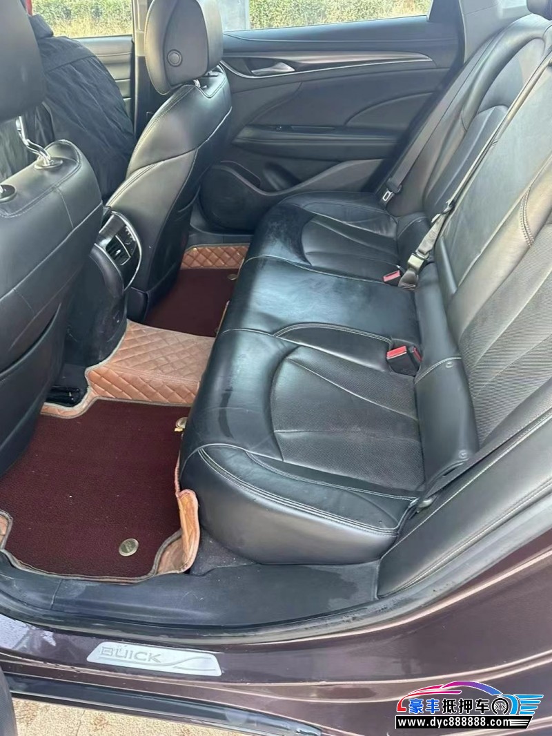 18年别克君越轿车抵押车出售