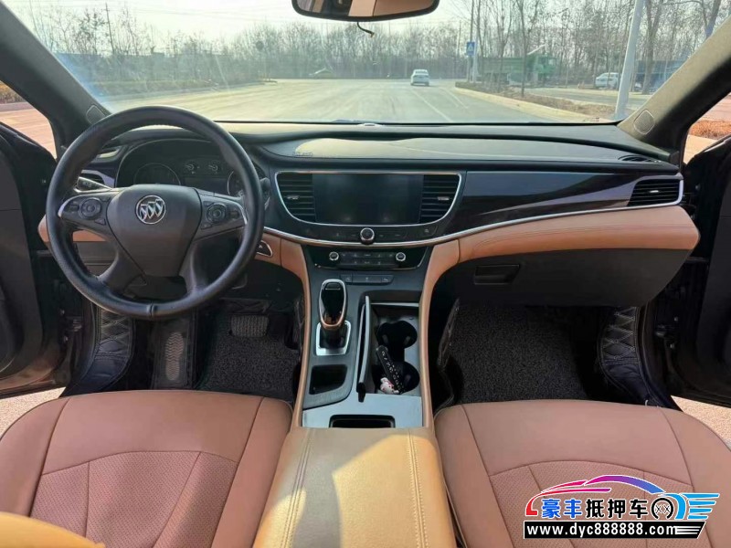 18年别克君越轿车抵押车出售