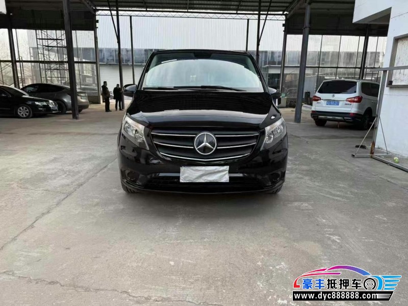 23年奔驰威霆轿车抵押车出售