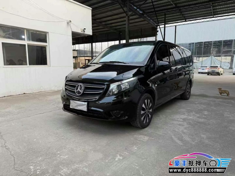 23年奔驰威霆轿车抵押车出售