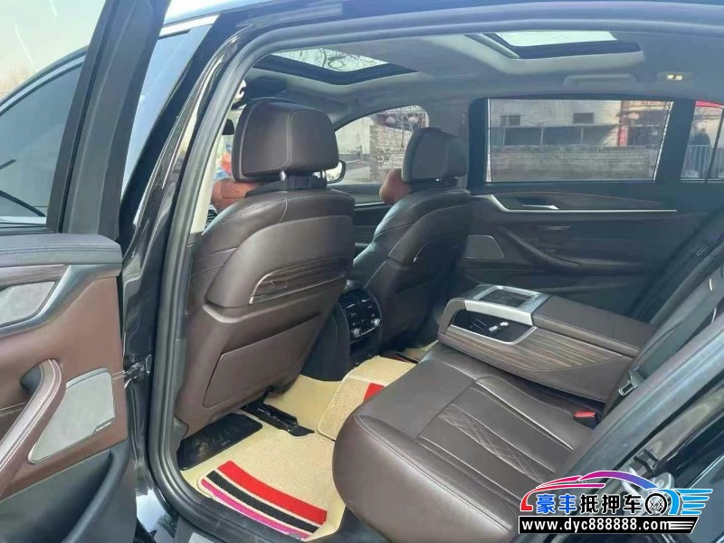 19年宝马5系轿车抵押车出售