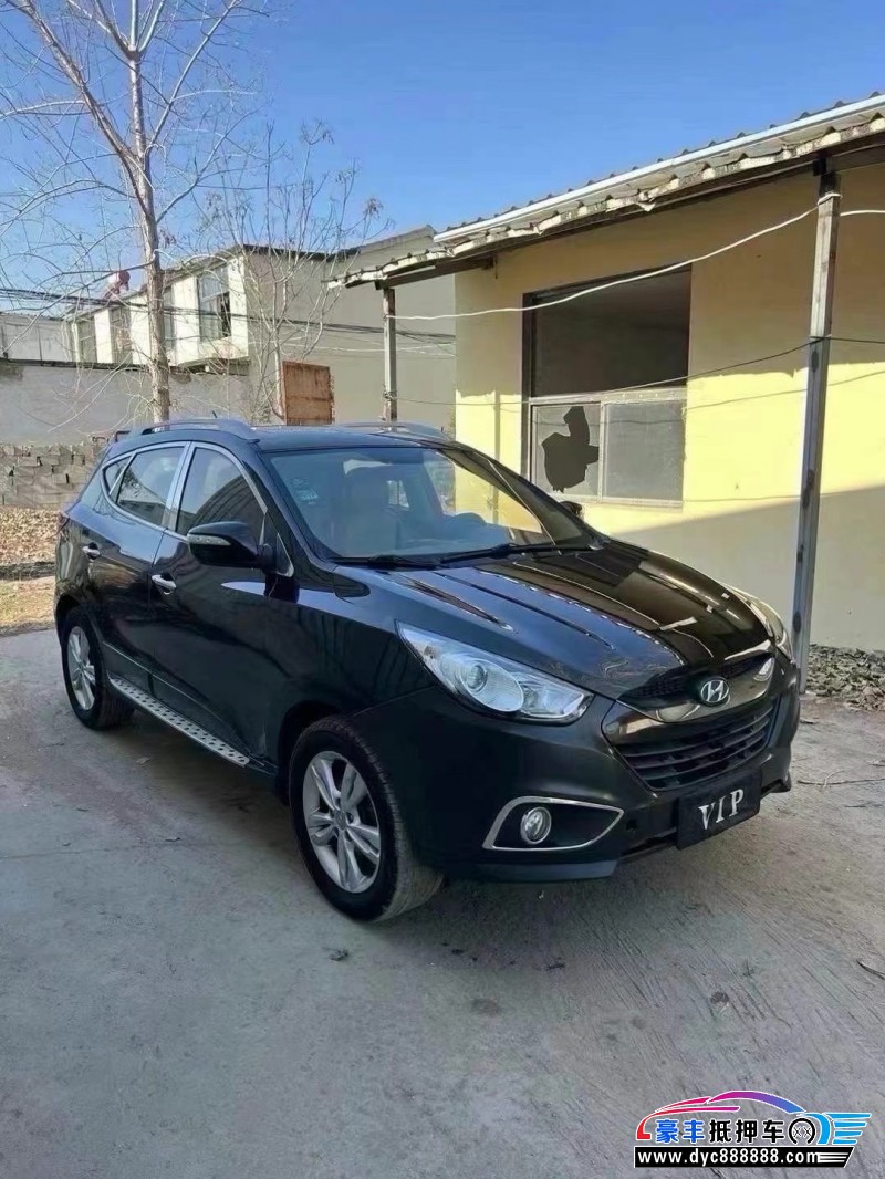 12年现代ix35轿车抵押车出售