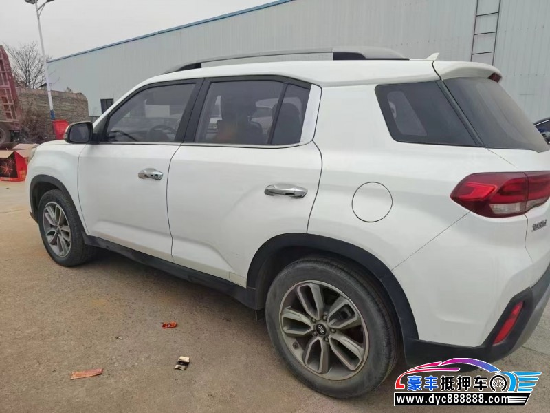 19年现代ix35轿车抵押车出售