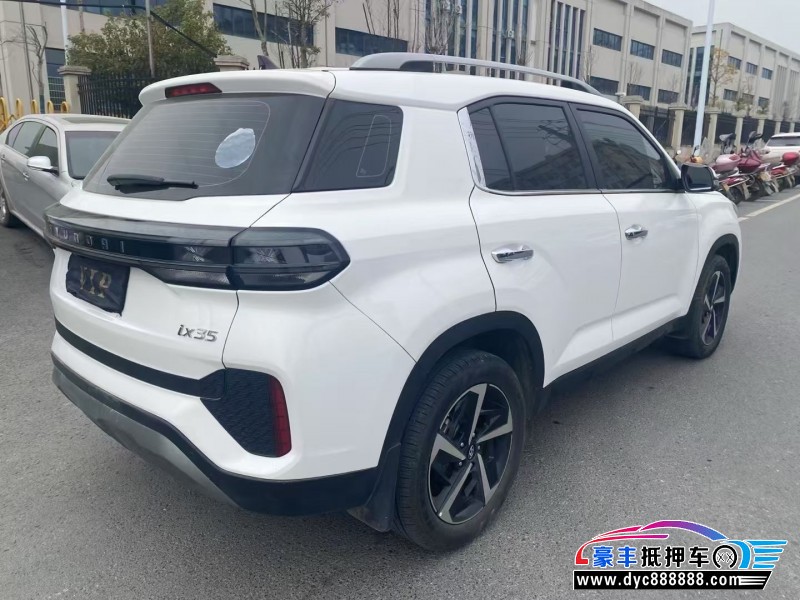 23年现代ix35轿车抵押车出售