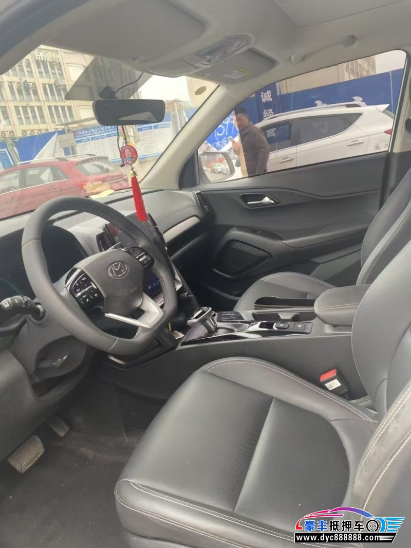 23年现代ix35轿车抵押车出售