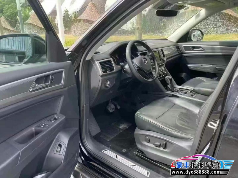 18年大众途昂轿车抵押车出售