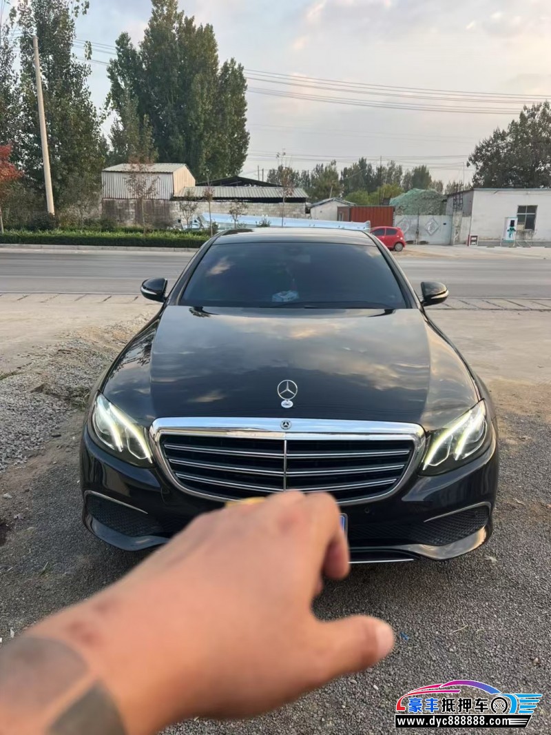 20年奔驰E轿车抵押车出售