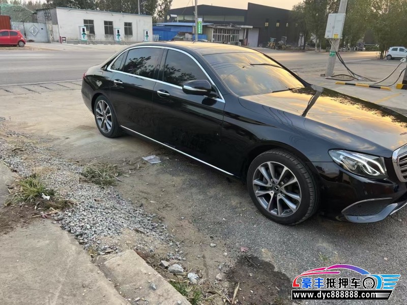 20年奔驰E轿车抵押车出售