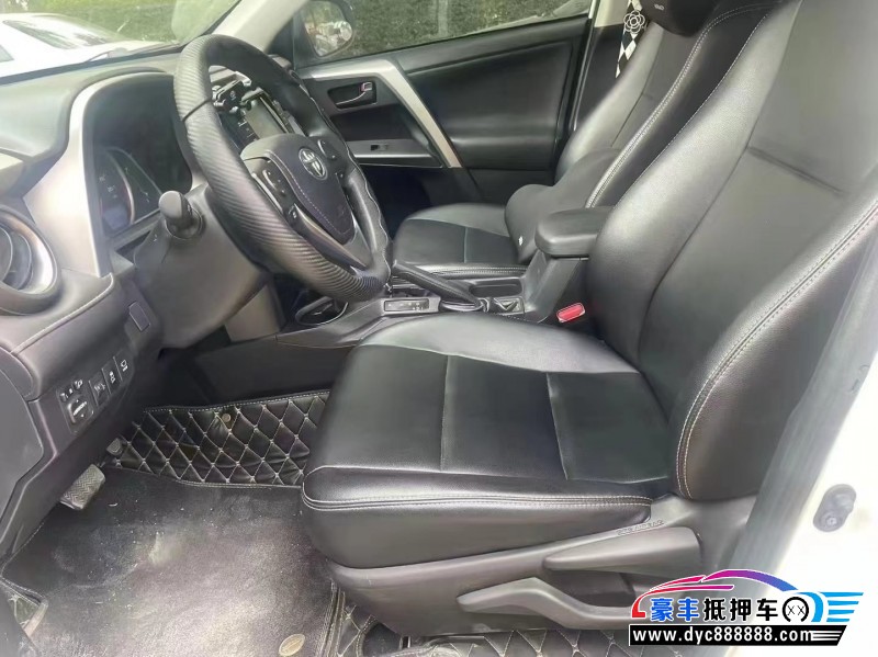 21年丰田RAV4轿车抵押车出售