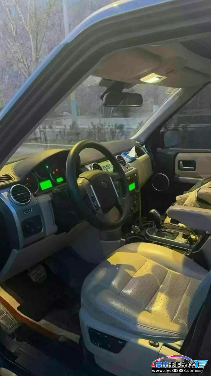 08年路虎发现3轿车抵押车出售