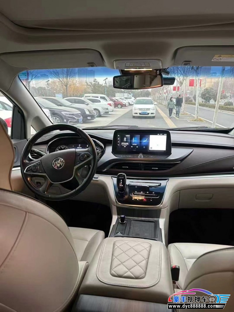 20年别克GL8轿车抵押车出售