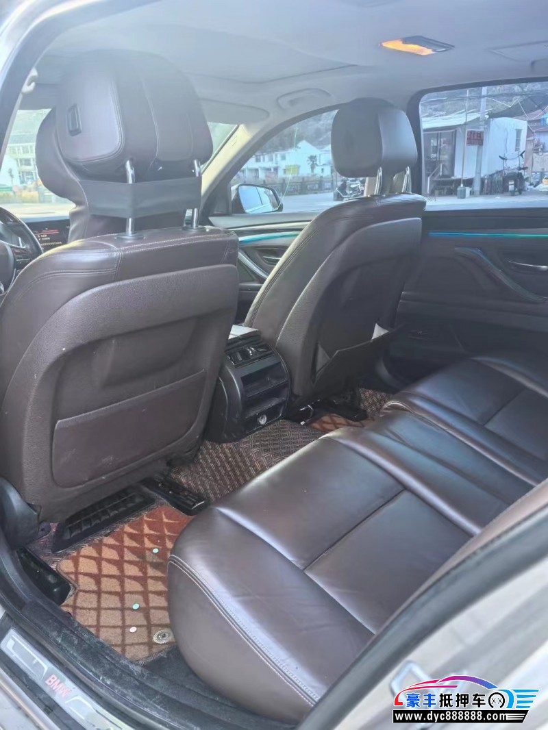 17年宝马5系轿车抵押车出售