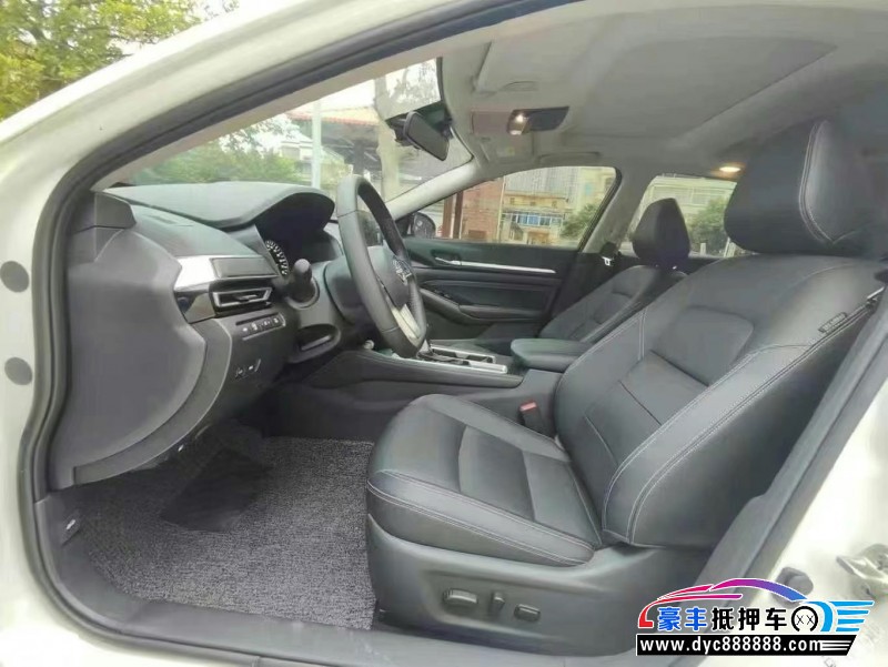 24年日产天籁轿车抵押车出售