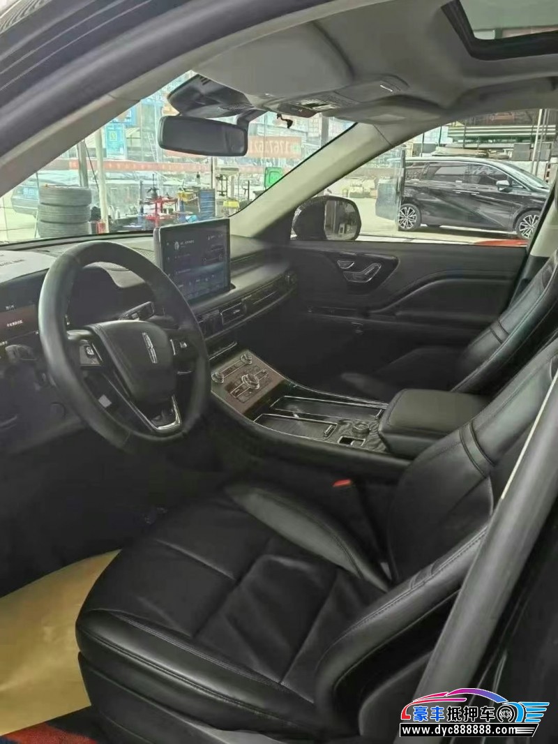 21年林肯飞行家轿车抵押车出售