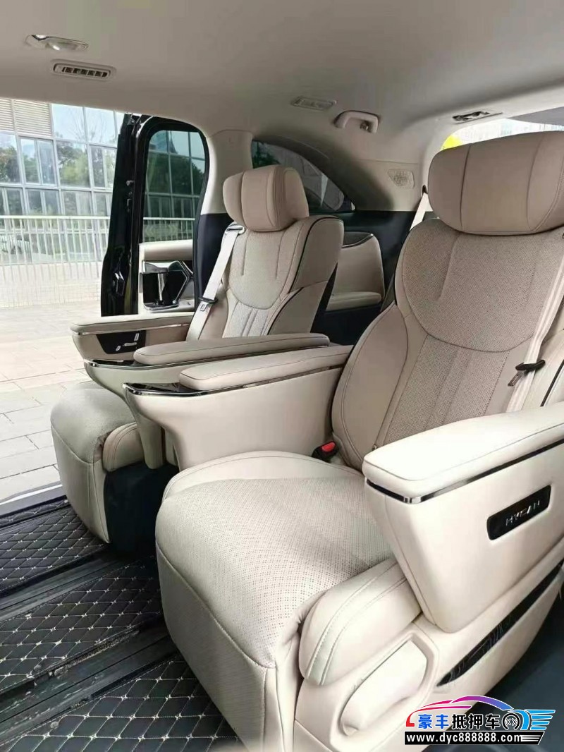 25年合创v09轿车抵押车出售