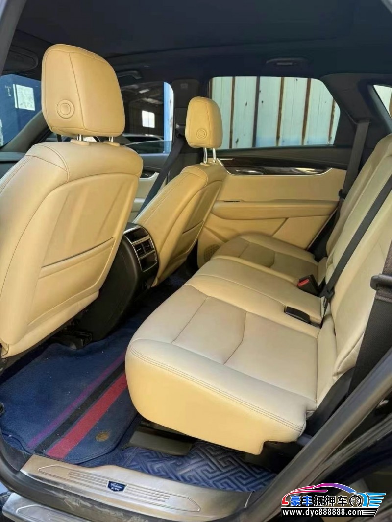 17年凯迪拉克XT5轿车抵押车出售