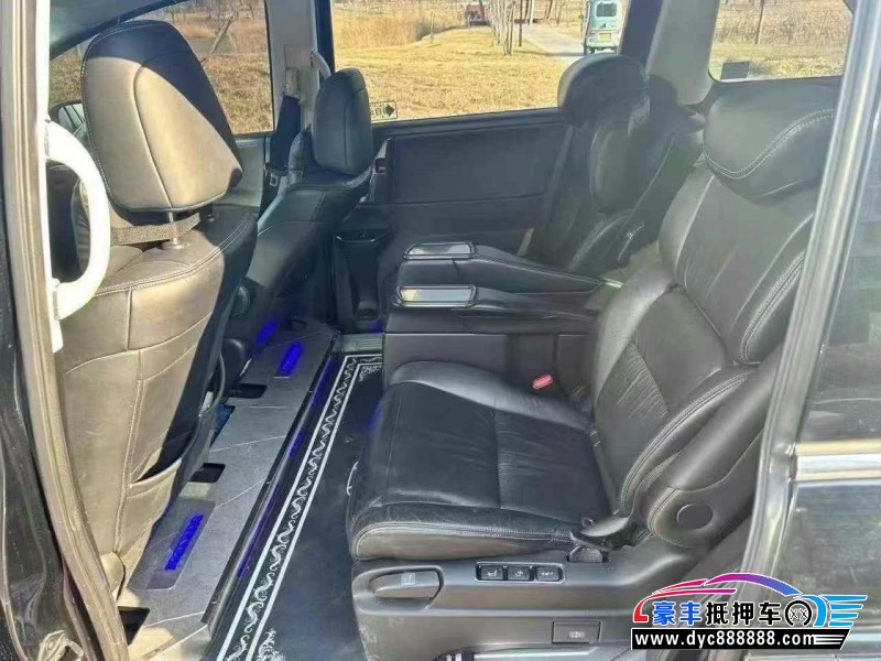 18年本田艾力绅轿车抵押车出售