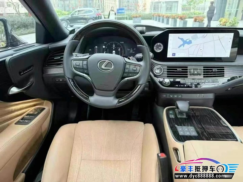 24年雷克萨斯LS轿车抵押车出售