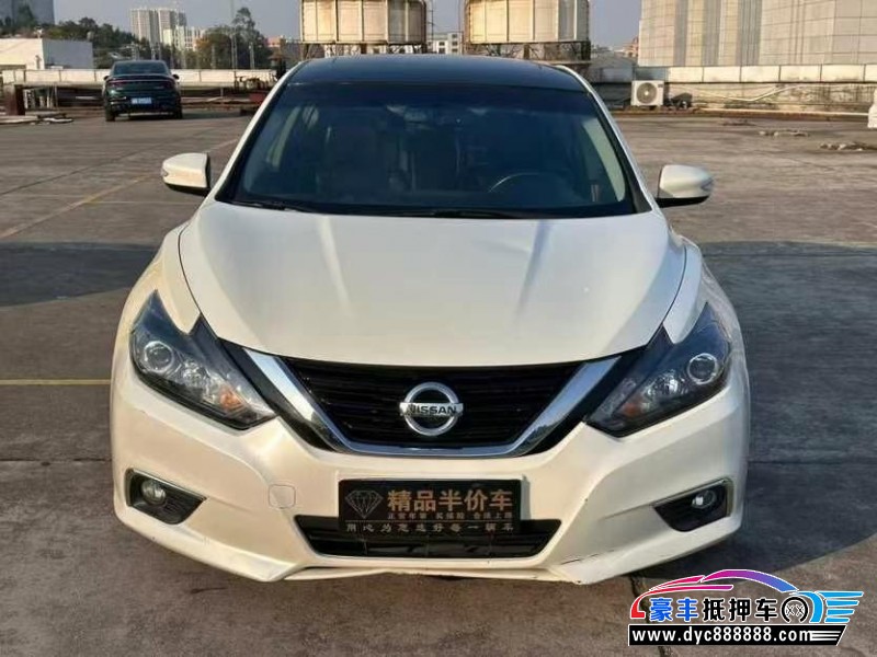 18年日产天籁轿车抵押车出售