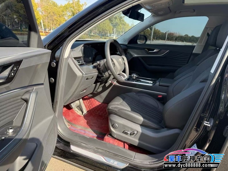 24年红旗HS5轿车抵押车出售