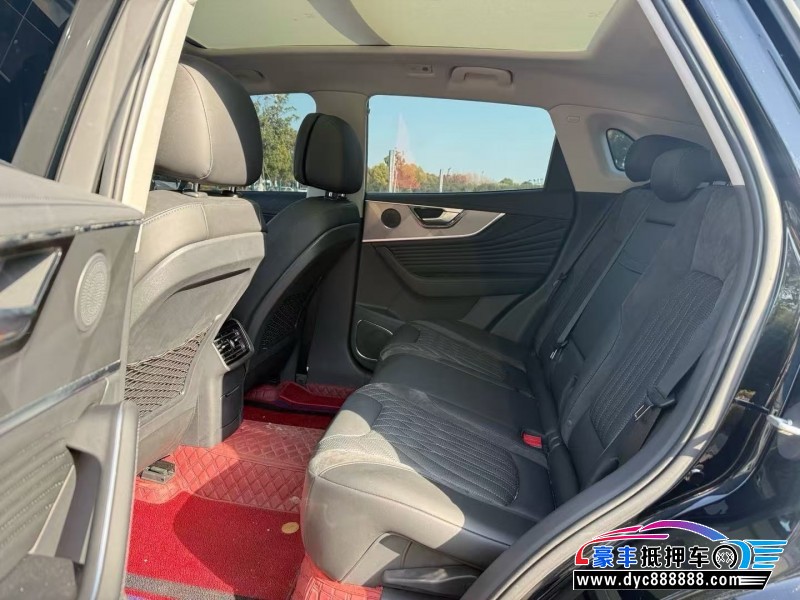 24年红旗HS5轿车抵押车出售