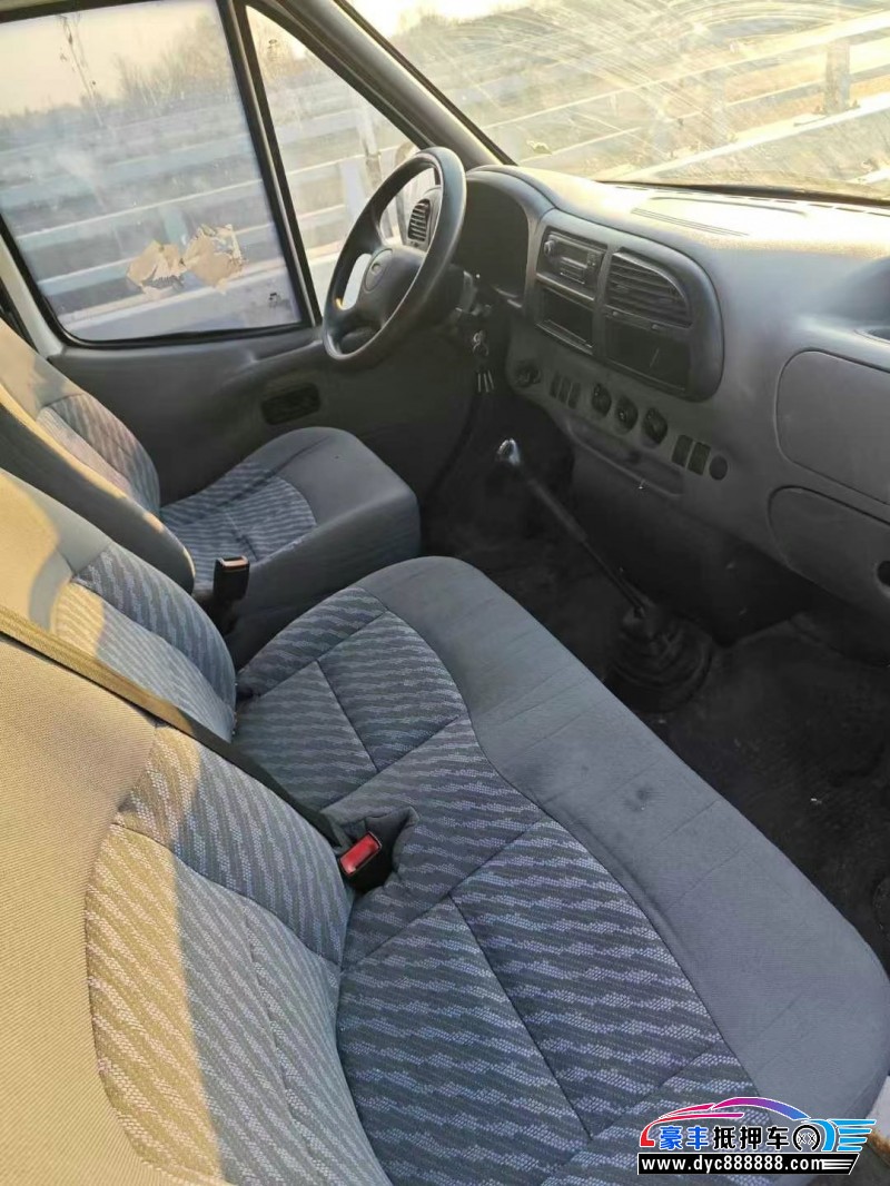 16年福特全顺轿车抵押车出售