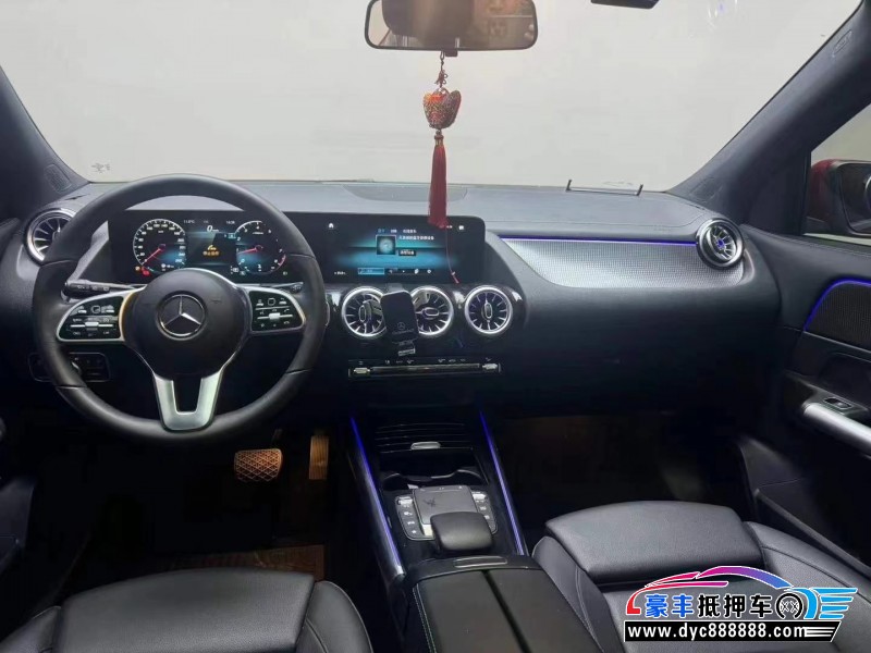 22年奔驰GLA轿车抵押车出售