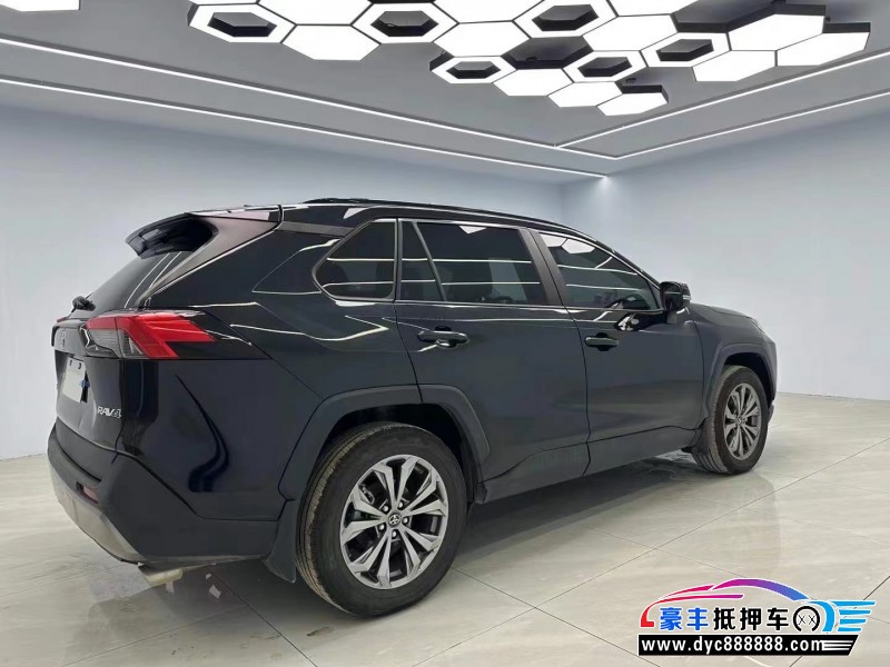 23年丰田RAV4轿车抵押车出售