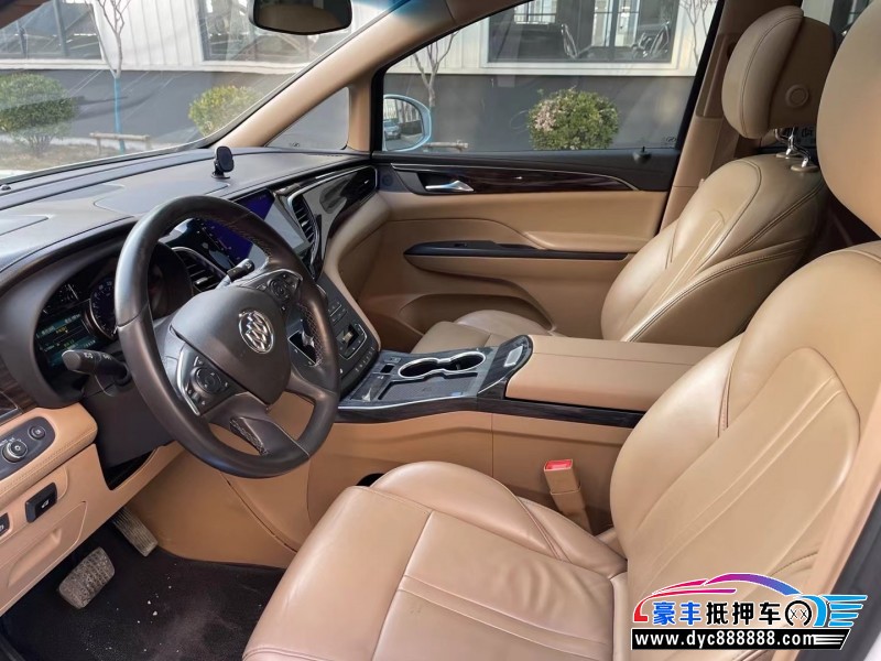 18年别克GL8轿车抵押车出售