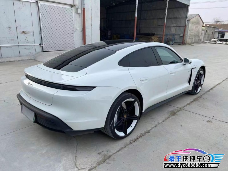 21年保时捷TaYcan轿车抵押车出售
