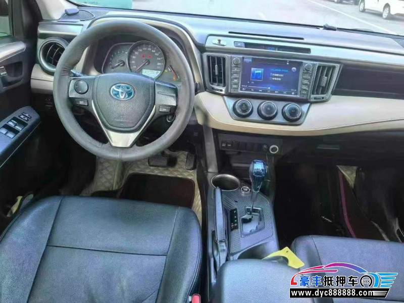 14年丰田RAV4轿车抵押车出售