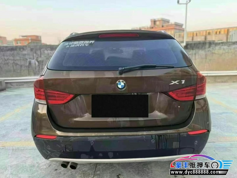12年宝马X1轿车抵押车出售
