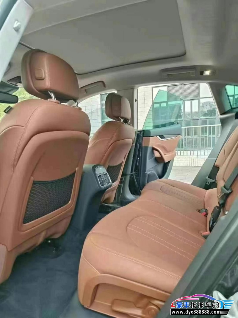 23年玛莎拉蒂莱万特轿车抵押车出售